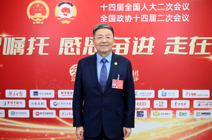 全国人大代表、中国工程院院士、凯时官网药业董事长肖伟：开发中药“经典名方”，让“好方”变“好药”
